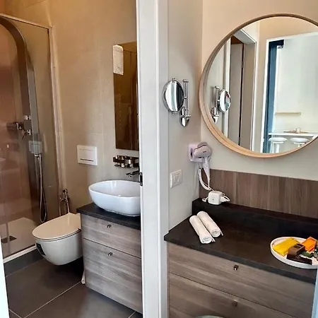 King'S Suite - Quiet And Refined In The Heart Of Milano Esterno foto